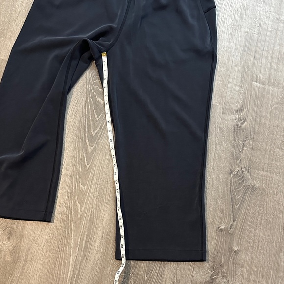 Lululemon Sz 14 Softstreme High Rise Straight Leg Pull On Cropped Black Pants - Picture 12 of 16